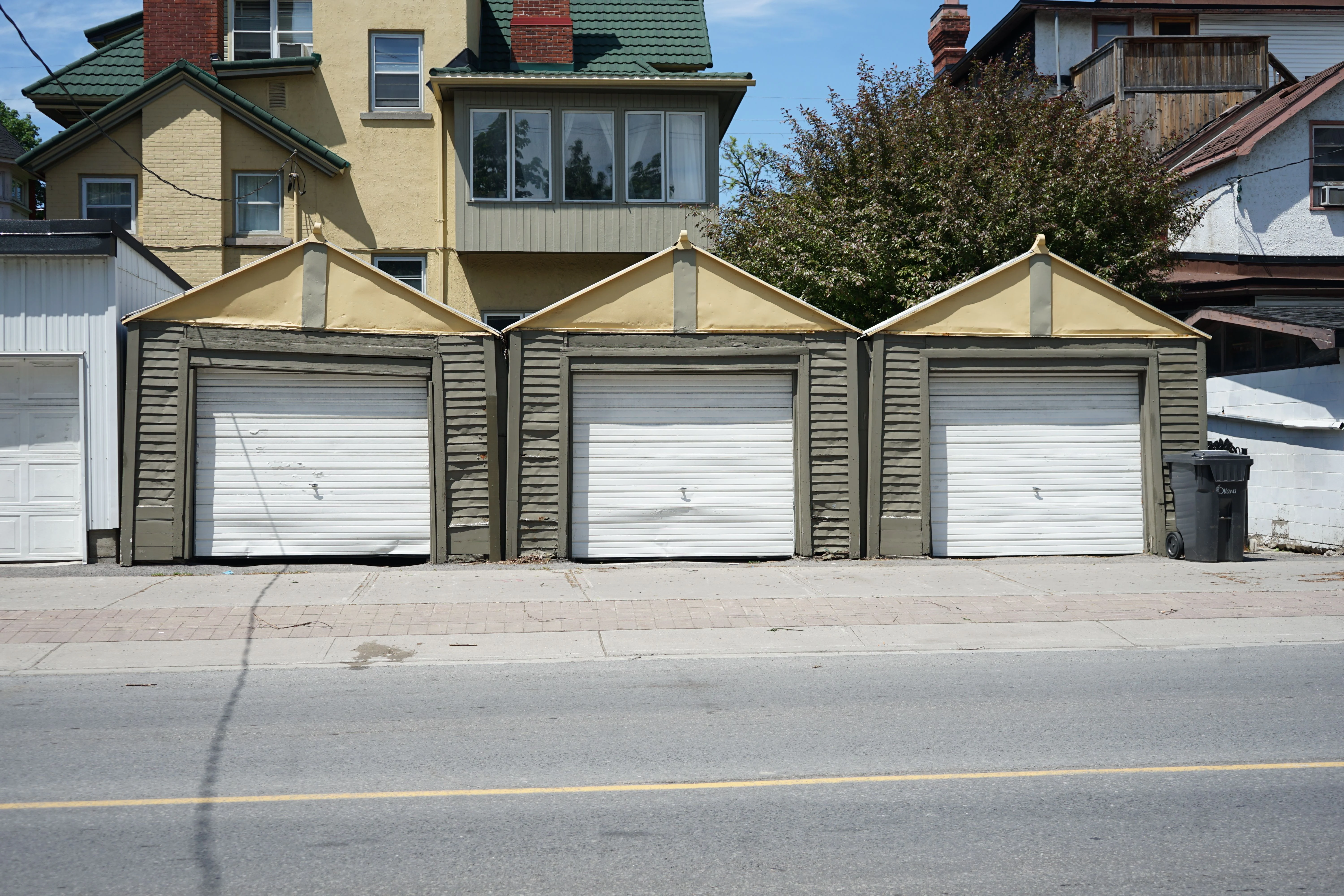 Residential garage door in Evanston